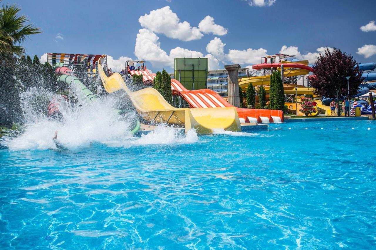 Aqua Nevis Hotel & Aqua Park Сонячний Берег Екстер'єр фото