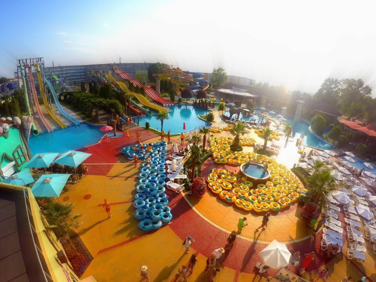Aqua Nevis Hotel & Aqua Park Сонячний Берег Екстер'єр фото