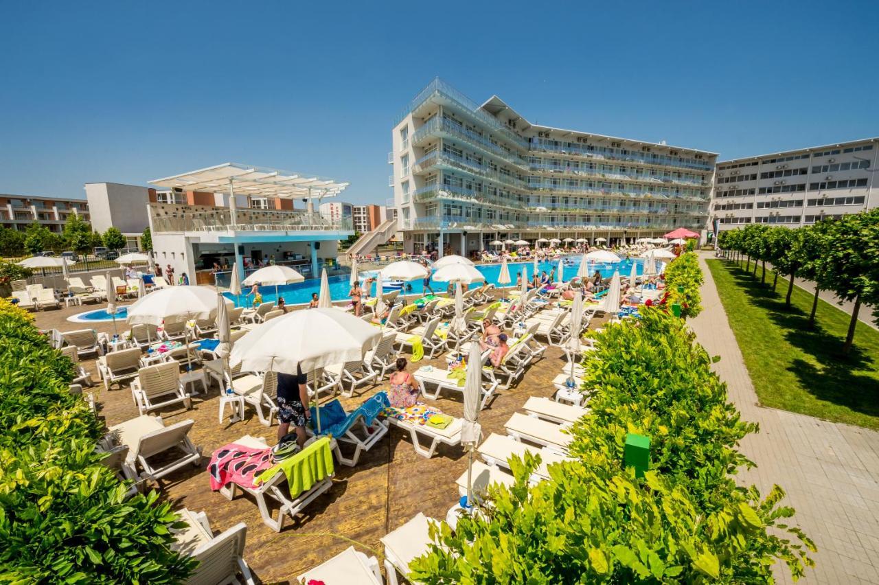 Aqua Nevis Hotel & Aqua Park Сонячний Берег Екстер'єр фото